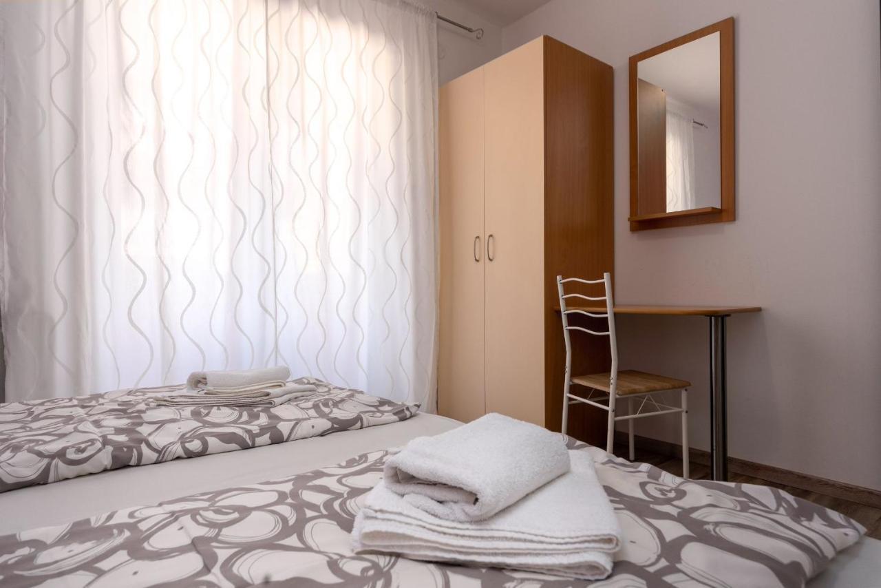 Apartments Miri Врсар Екстер'єр фото