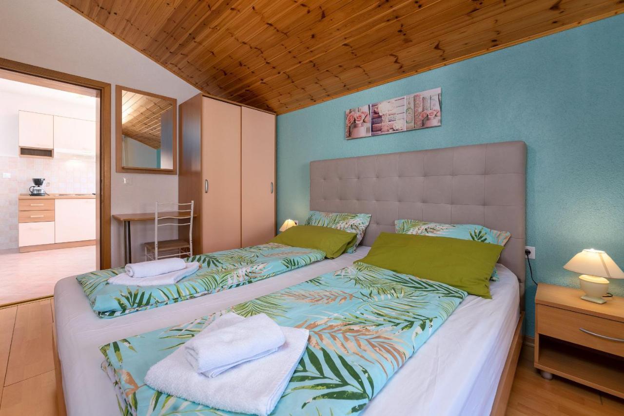 Apartments Miri Врсар Екстер'єр фото