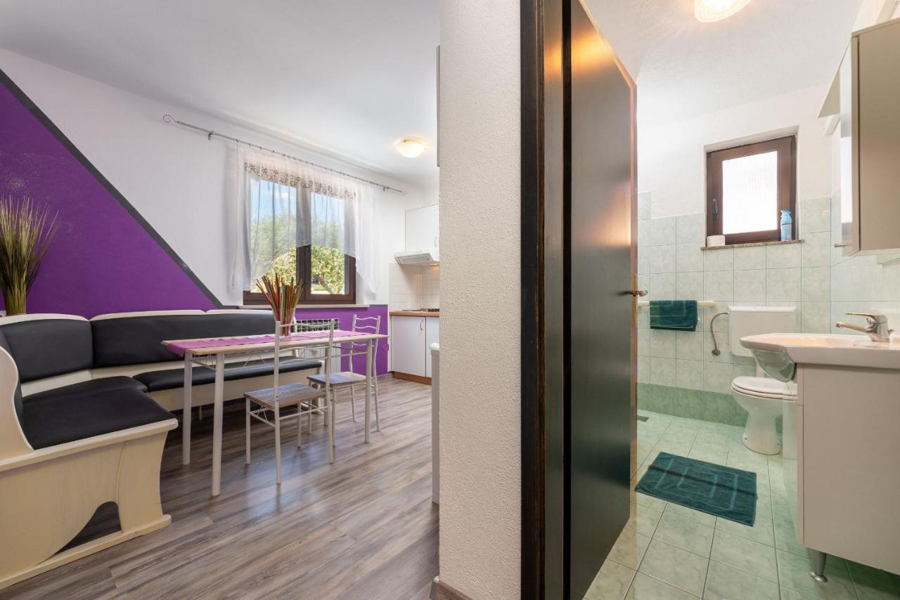 Apartments Miri Врсар Екстер'єр фото