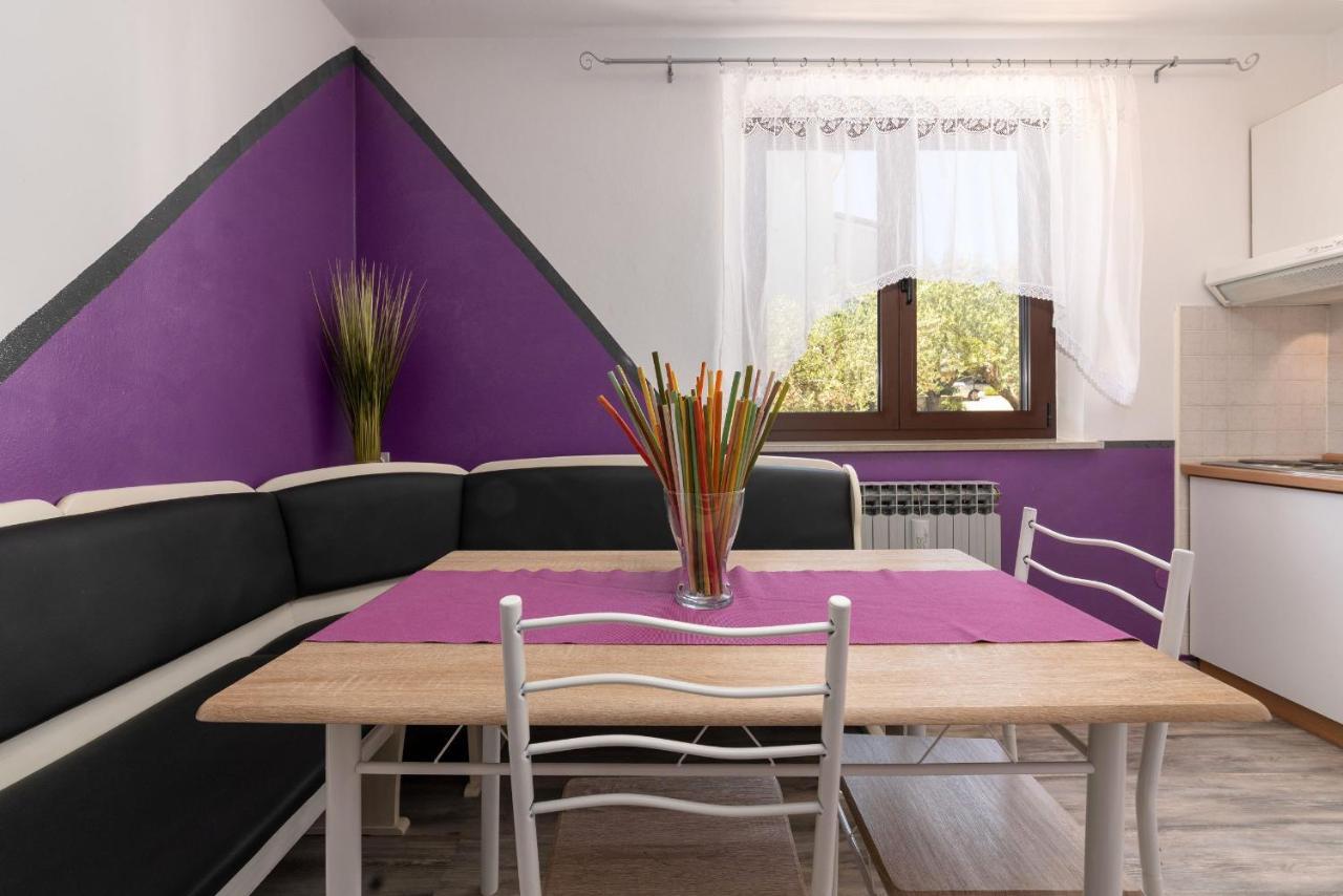 Apartments Miri Врсар Екстер'єр фото