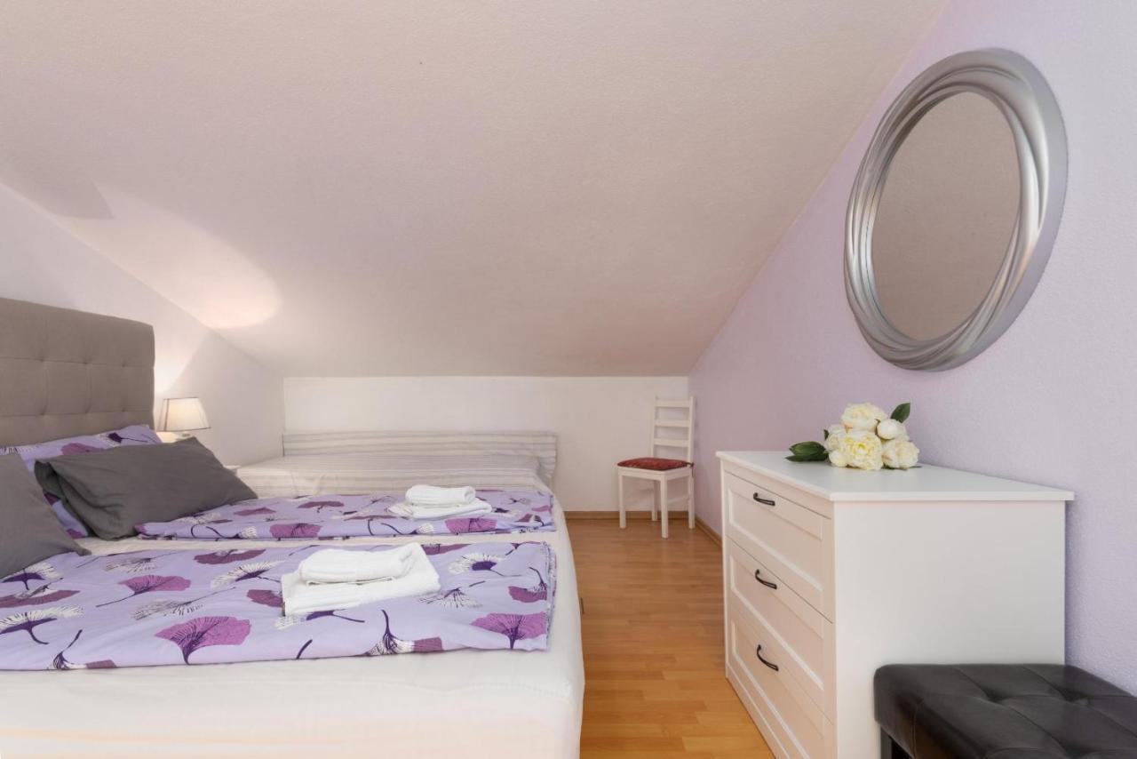 Apartments Miri Врсар Екстер'єр фото